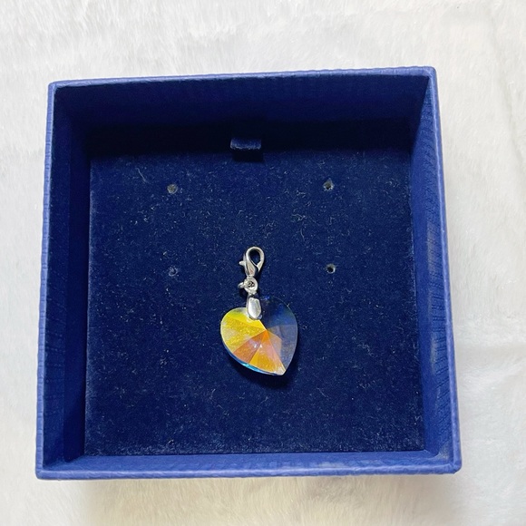 Swarovski Crystal Small Heart Pendant - Picture 6 of 10